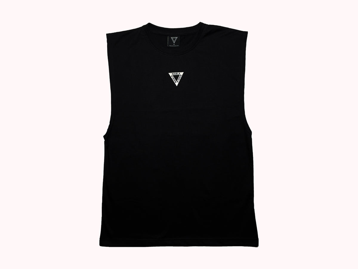 black sleeveless tee